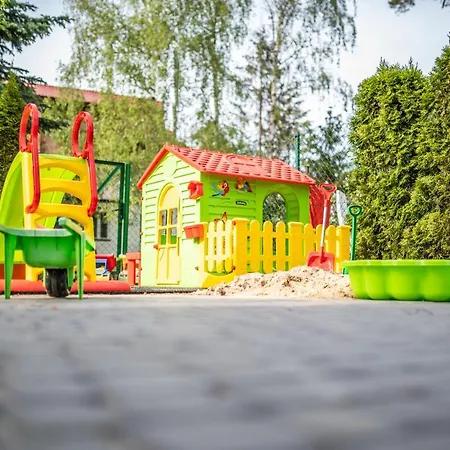 Bed & Breakfast Reveliqa - Pokoje Goscinne I Apartamenty Pobierowo