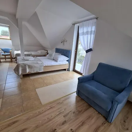 Bed & Breakfast Reveliqa - Pokoje Goscinne I Apartamenty Pobierowo