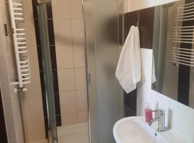 Nocleg ze śniadaniem Reveliqa - Gościnne I