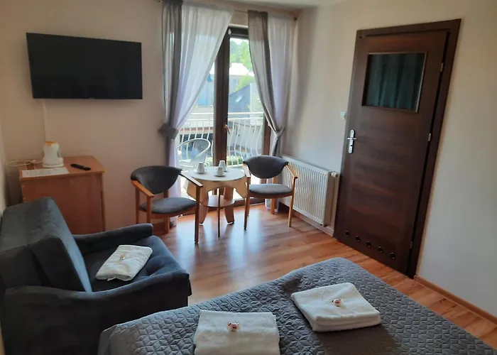 Reveliqa - Gościnne I 3* Pobierowo