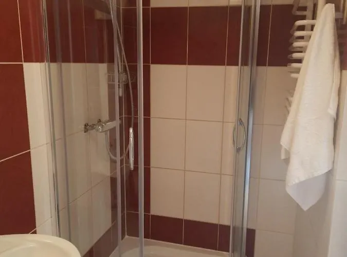 Reveliqa - Gościnne I Nocleg ze śniadaniem Pobierowo