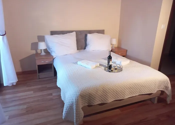 Reveliqa - Gościnne I Pobierowo