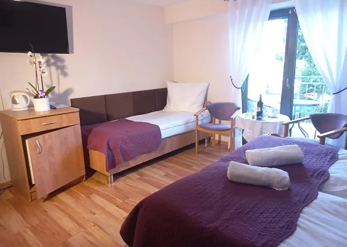 Nocleg ze śniadaniem Reveliqa - Gościnne I Pobierowo