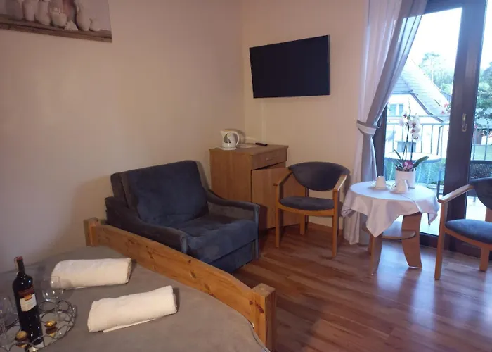 Reveliqa - Gościnne I Pobierowo