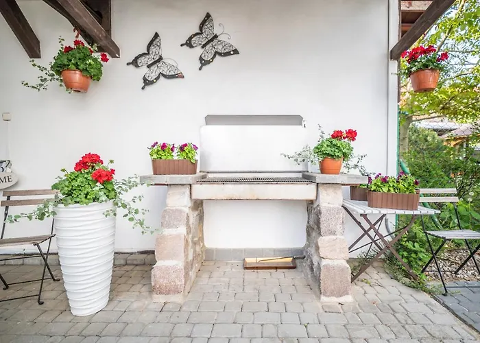 Reveliqa - Gościnne I Pobierowo