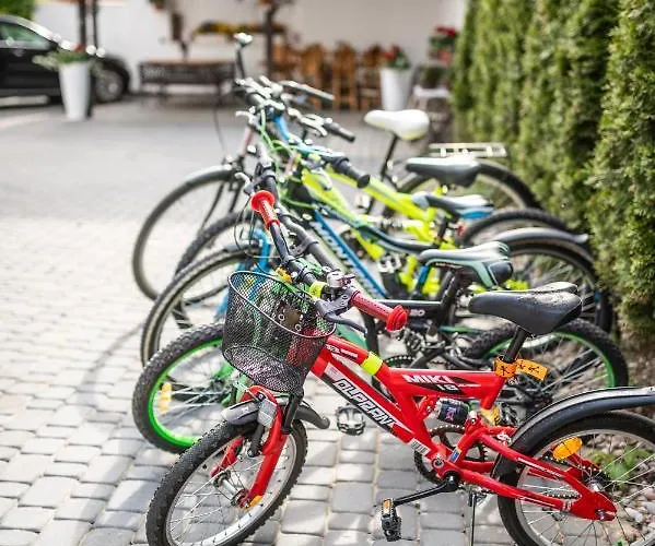 Reveliqa - Gościnne I Nocleg ze śniadaniem 3*