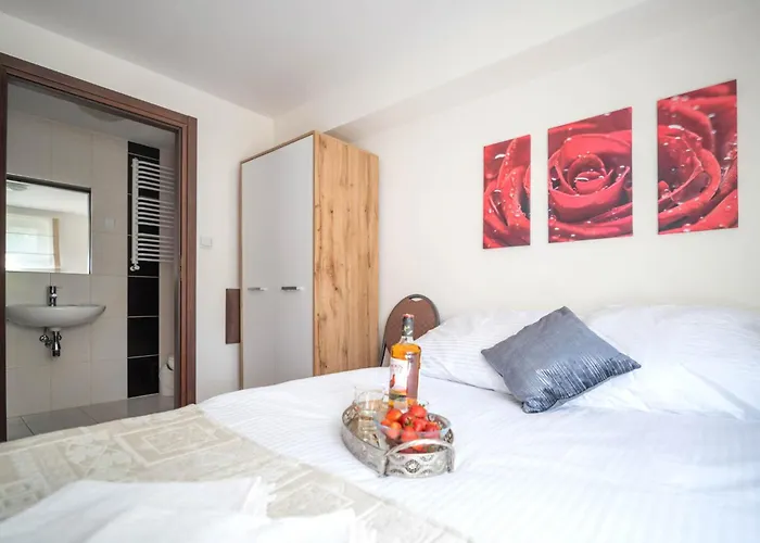 Nocleg ze śniadaniem Reveliqa - Gościnne I Pobierowo