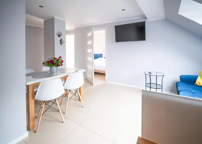 Reveliqa - Gościnne I Pobierowo