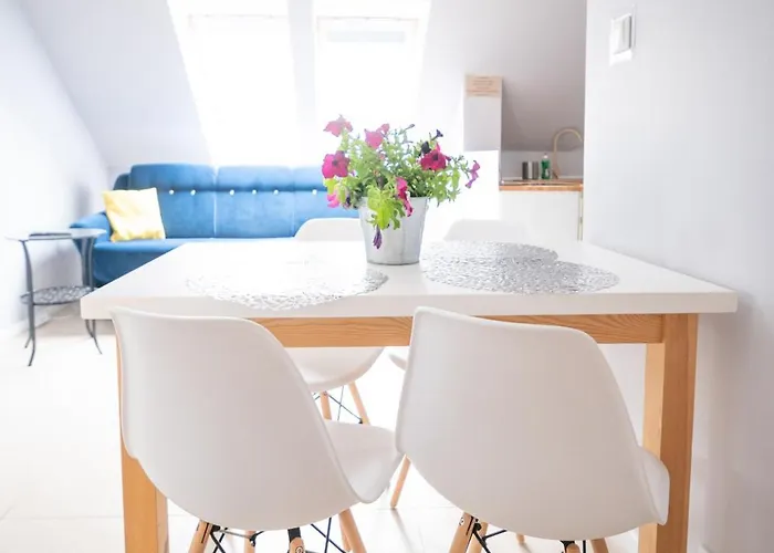 Reveliqa - Gościnne I 3*