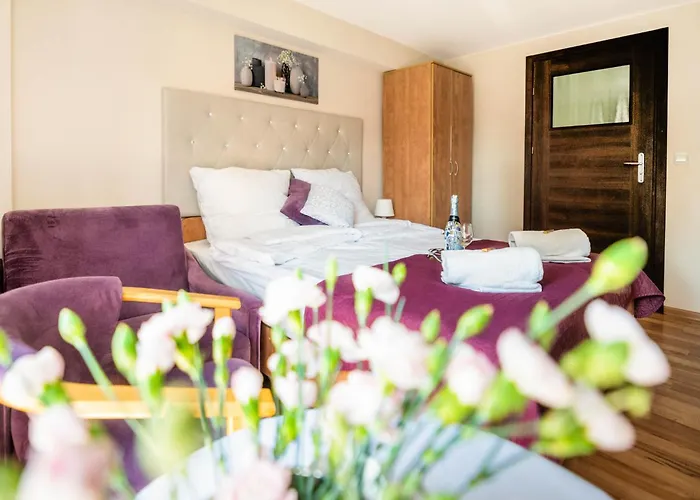 Reveliqa - Gościnne I 3*