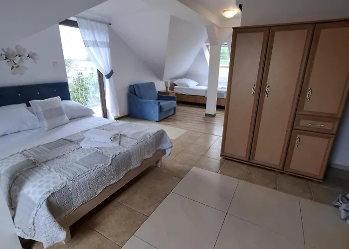 Nocleg ze śniadaniem Reveliqa - Gościnne I